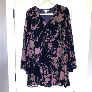 Love Riche Velvet Floral Dress